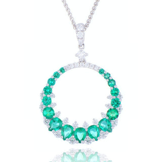 18ct White Gold 1.09ct Emerald And Diamond Circle Necklace