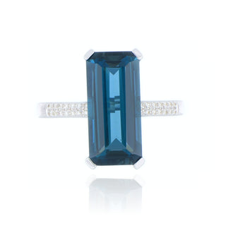 9ct White Gold 5.52ct London Blue Topaz Solitaire Ring With Diamond Set Shoulders