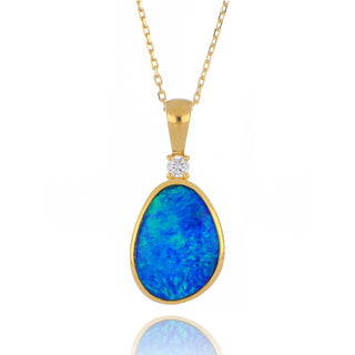 9ct yellow gold 2.09ct opal doublet and diamond necklace