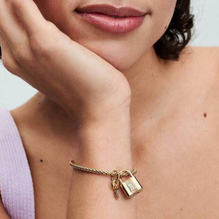 Pandora Jewellery Pandora Gold Plated Padlock & Key Dangle Charm 2926837