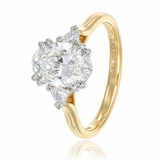 Allum & Sidaway Jewellery 18ct Yellow Gold 2.20cttw Lab Grown Oval Diamond Three Stone Ring 6023096