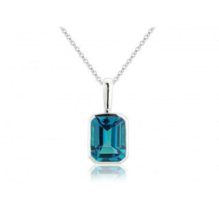 9ct White Gold 0.92ct London Blue Topaz Necklace